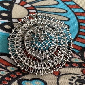 Sarah Coventry Silver Starburst Brooch
